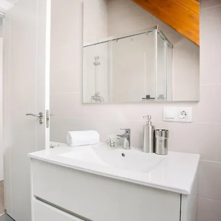 Iciar - Duplex By Cardi شقة *